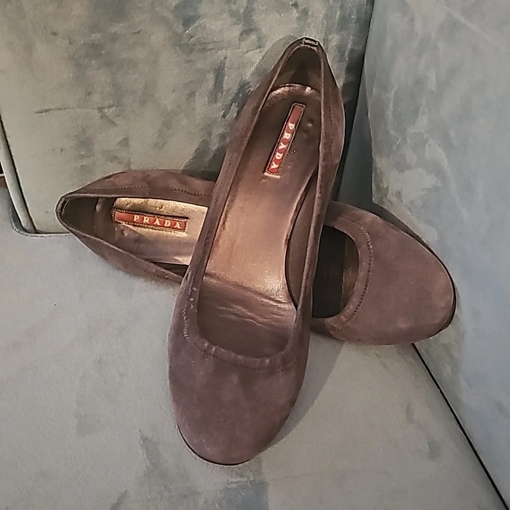 Authentic Vintage Prada Square Toe Kitten Heels - Taupe / Mushroom Suede